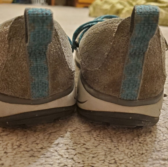 Grey Chaco Mary janes size 9 - Picture 5 of 8